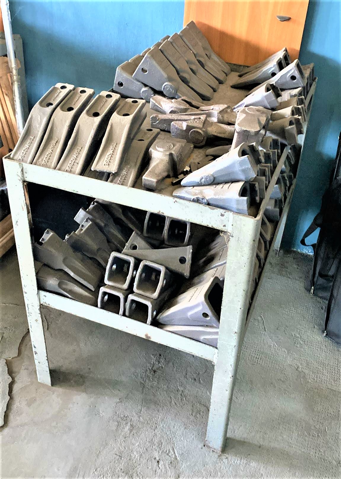 vendita denti e portadenti per benne da scavo torino tutino